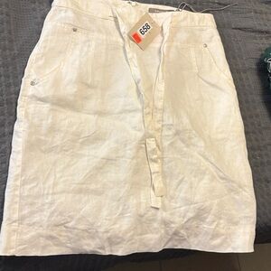 Sandwich Cream Mini Skirt